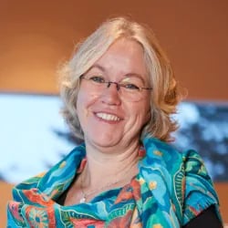 Gunda Frey, Traumatherapeutin und Gründerin der FreyMuT Academy